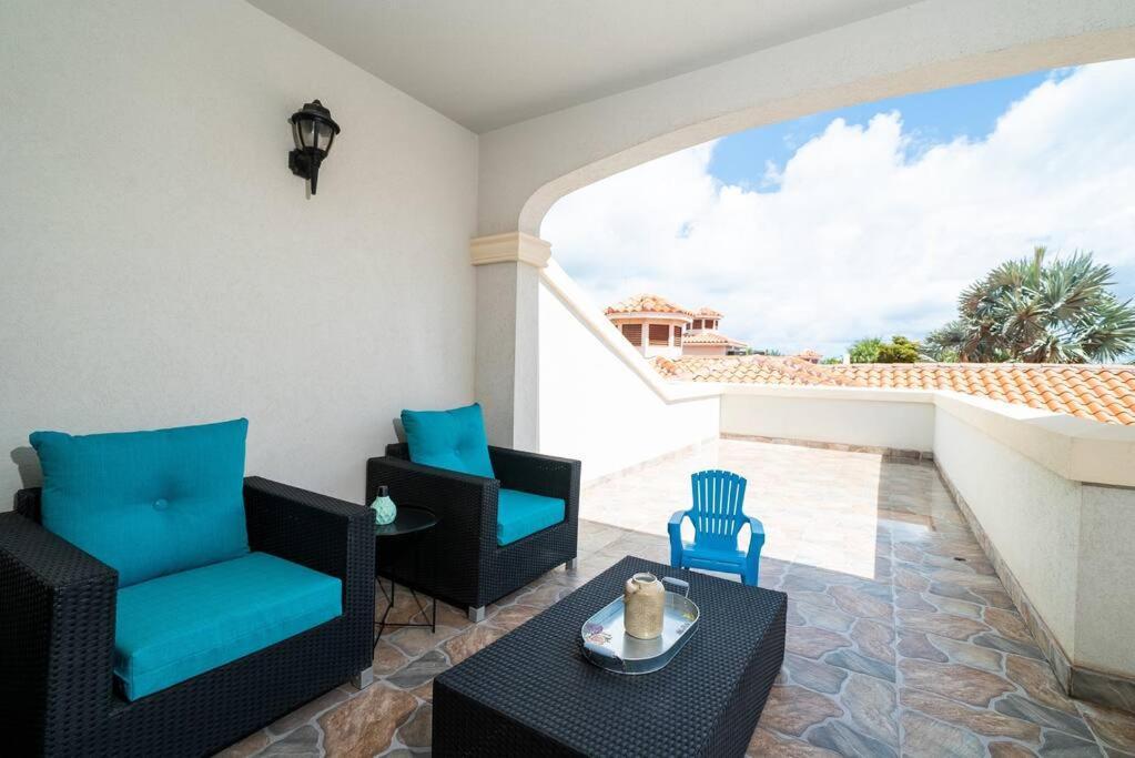 The Cottonwood House - Beach Villa Turtle Cove Εξωτερικό φωτογραφία